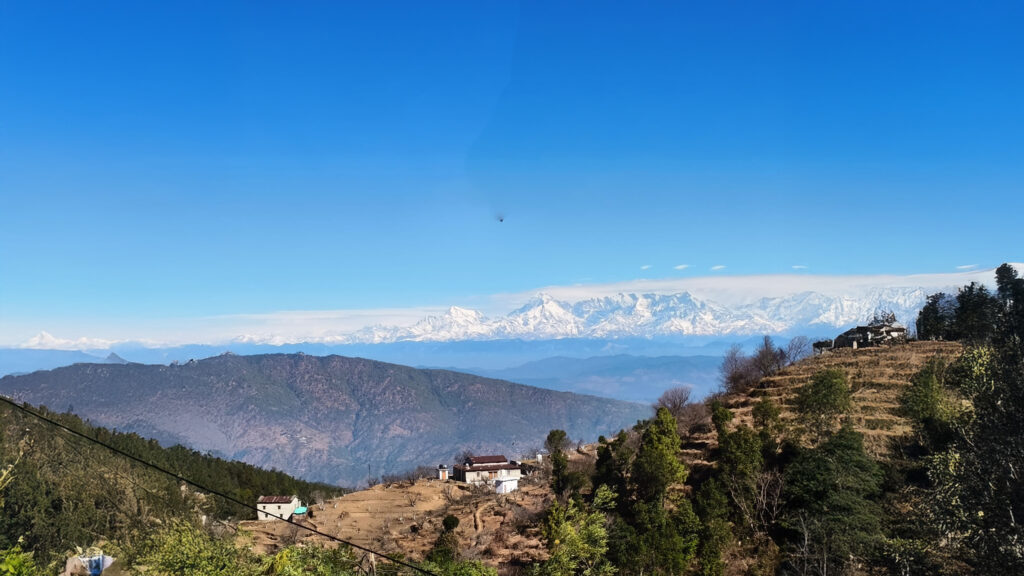 Nature trails in Hartola near DevShakti Chalet surrounded by Himalayan forest